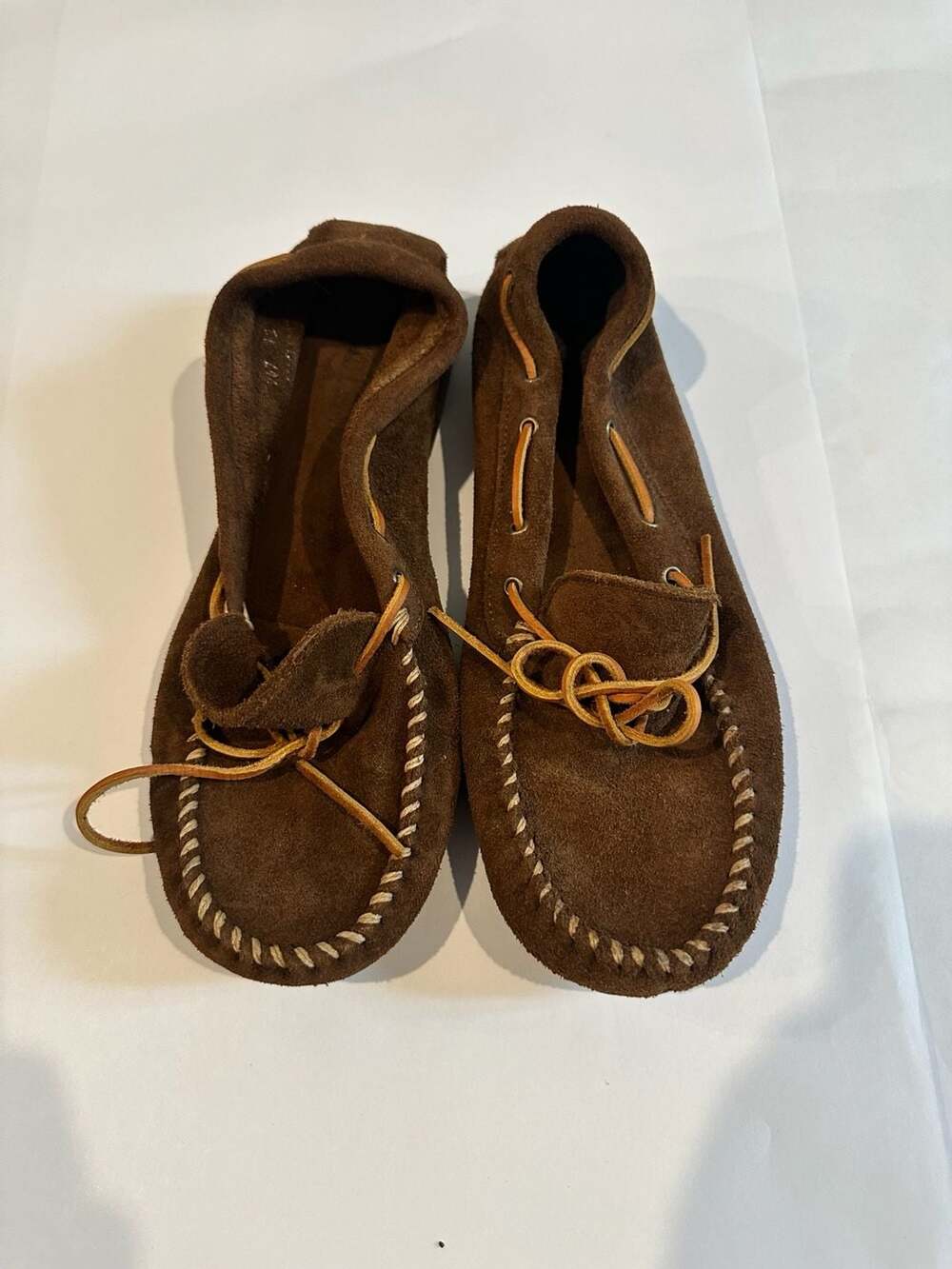 Minnetonka Men's Classic Camp Moccasin size 12